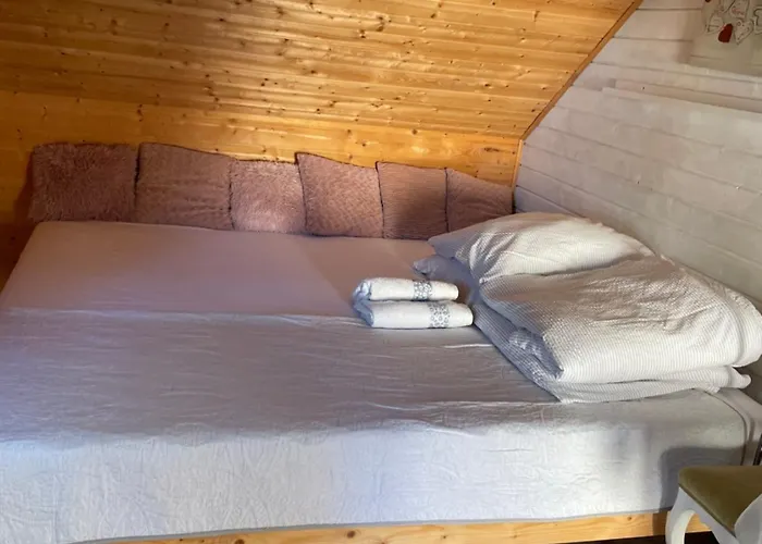 Victoria Na Poddaszu Z Lozem King Size *